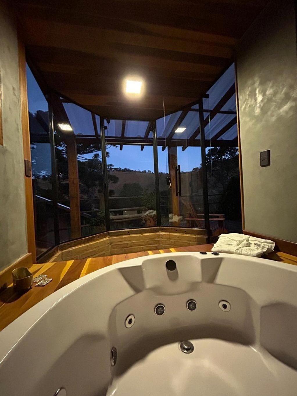 Suite Spa Bath
